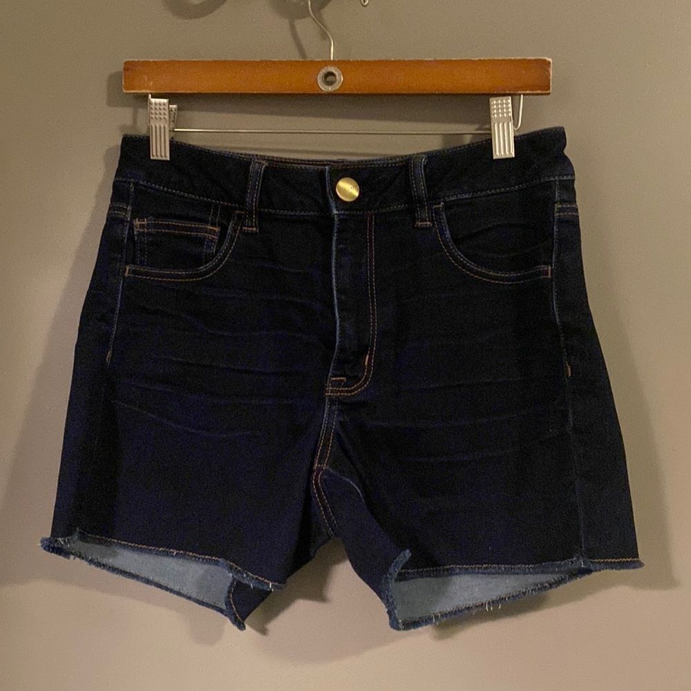American Eagle Outfitters Womens Dark Rinse Hi Rise Denim Short Size 10 EUC